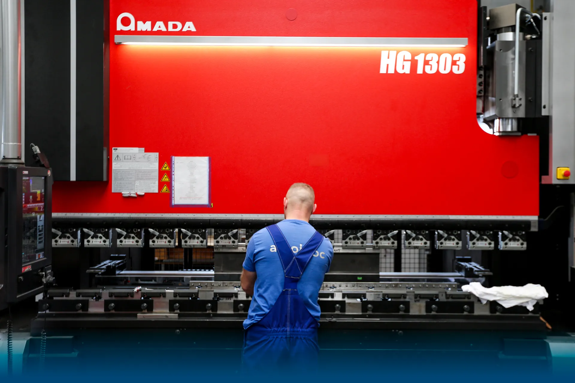 Amada HG1303-press brake